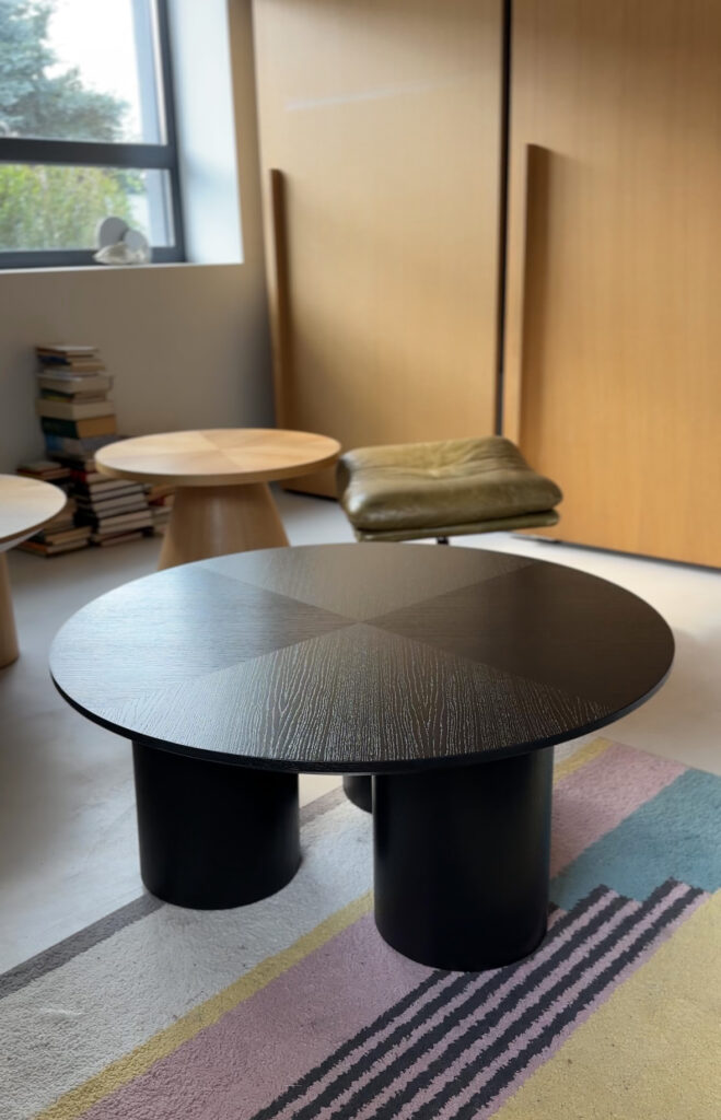 Czarny okrągły stolik kawowy BOWL