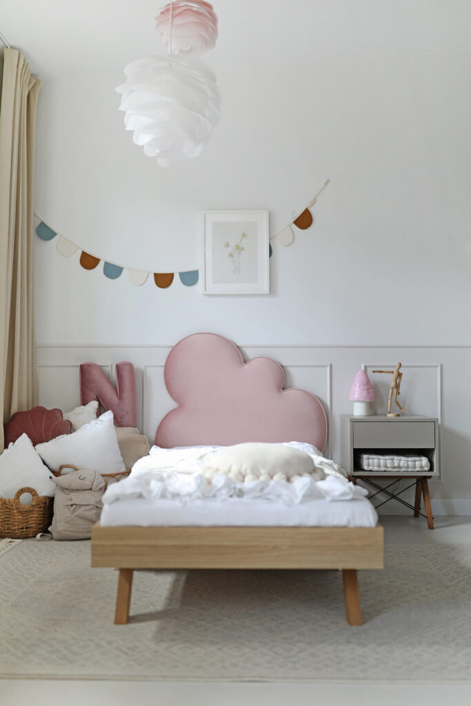 Łóżko Dziecięce Chmurka CLOUD LEGS BASIC