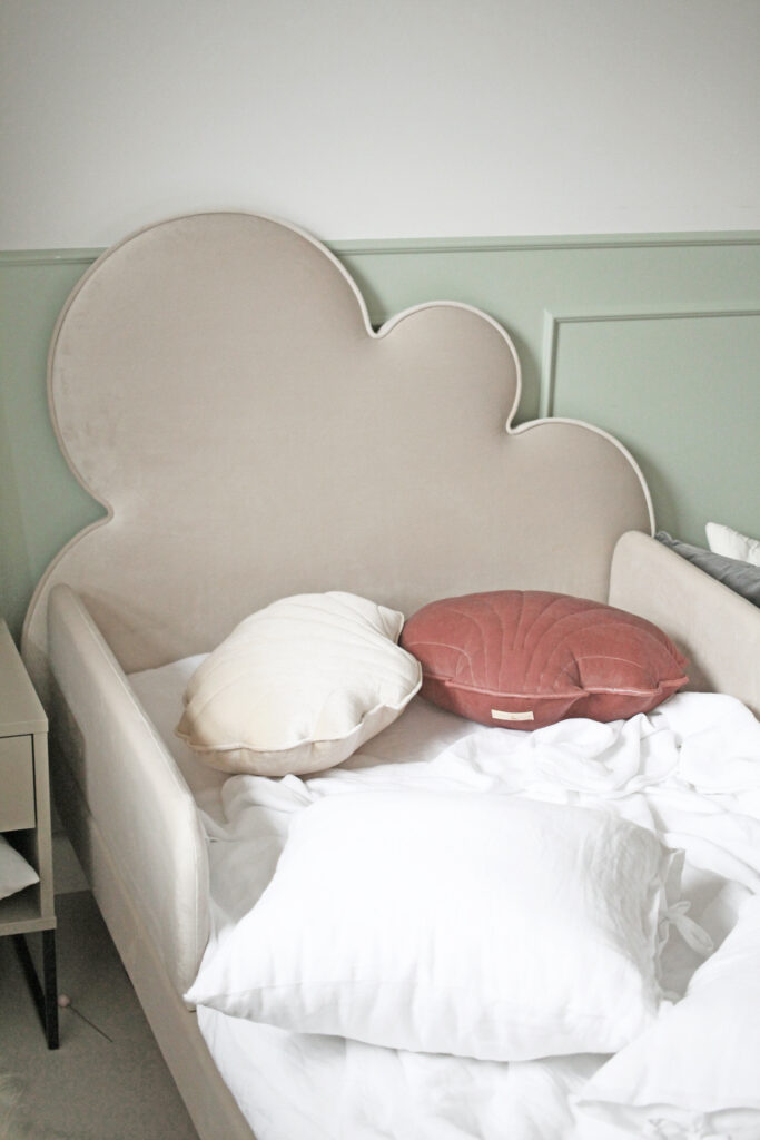 Łóżko dziecięce CHMURKA CLOUD LEGS TEXTI