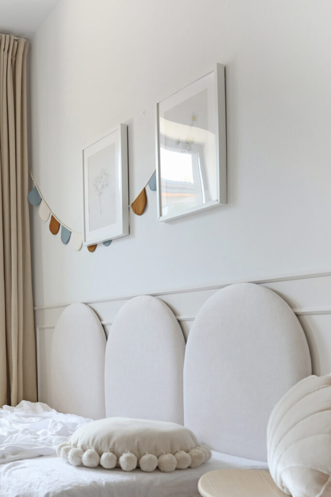 Dwuosobowe łóżko z panelami ściennymi DOUBLE BED