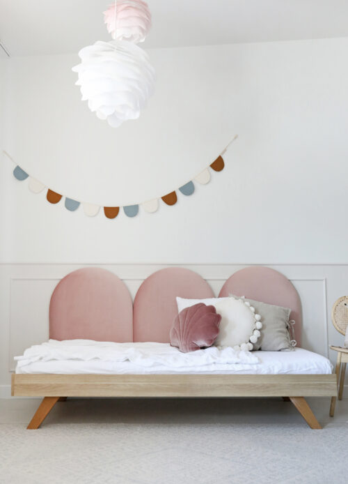 Łóżko z panelami ściennymi SOFA LEGS BASIC