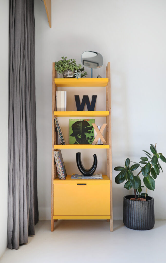 Wolnostojący Regał RUBBER CASE