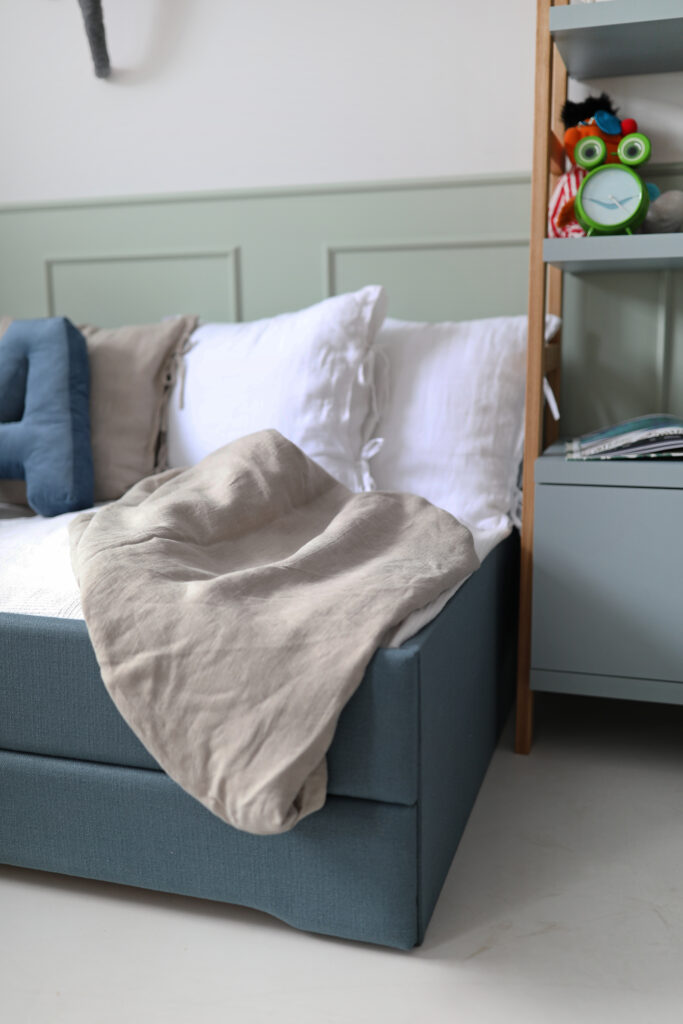 Podwójne łóżko DOUBLE BED