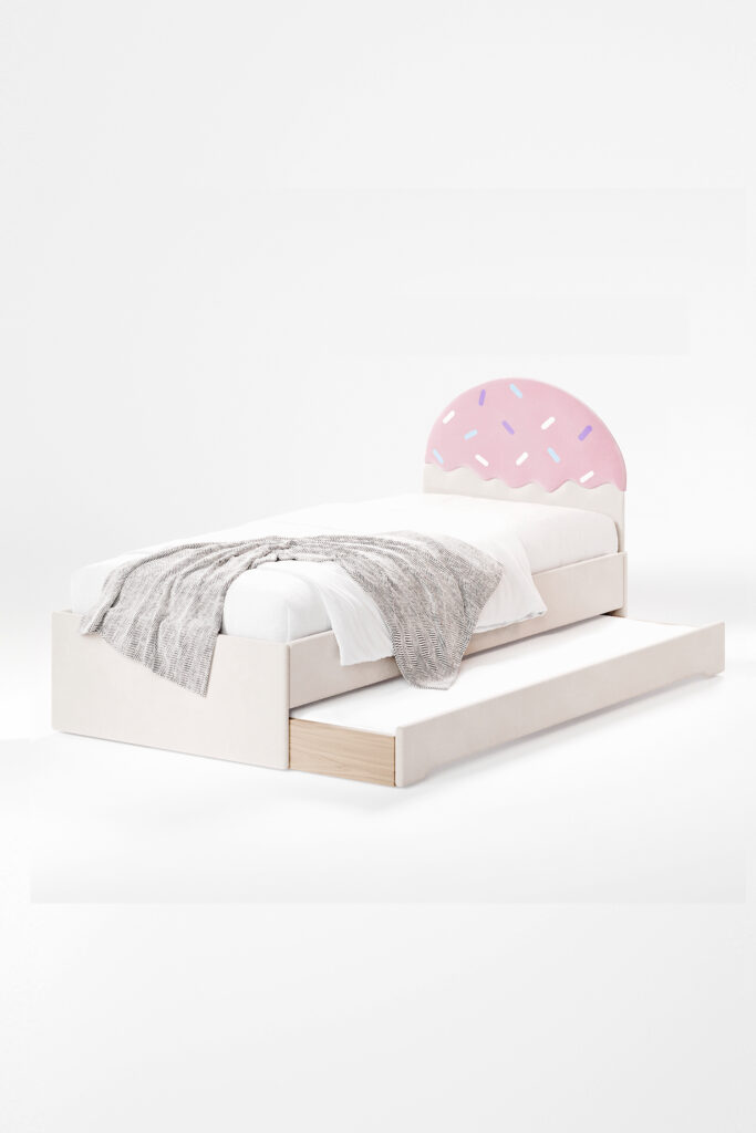 Dwuosobowe łóżko Confetti DOUBLE BED jak lodowy deser